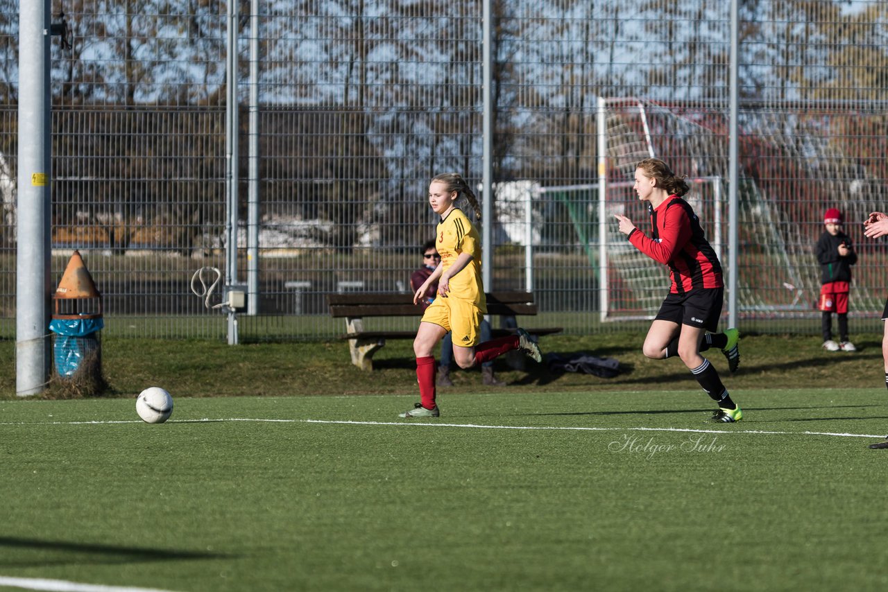 Bild 324 - B-Juniorinnen SG Weststeinburg/Bei - SV Fisia 03 : Ergebnis: 1:2